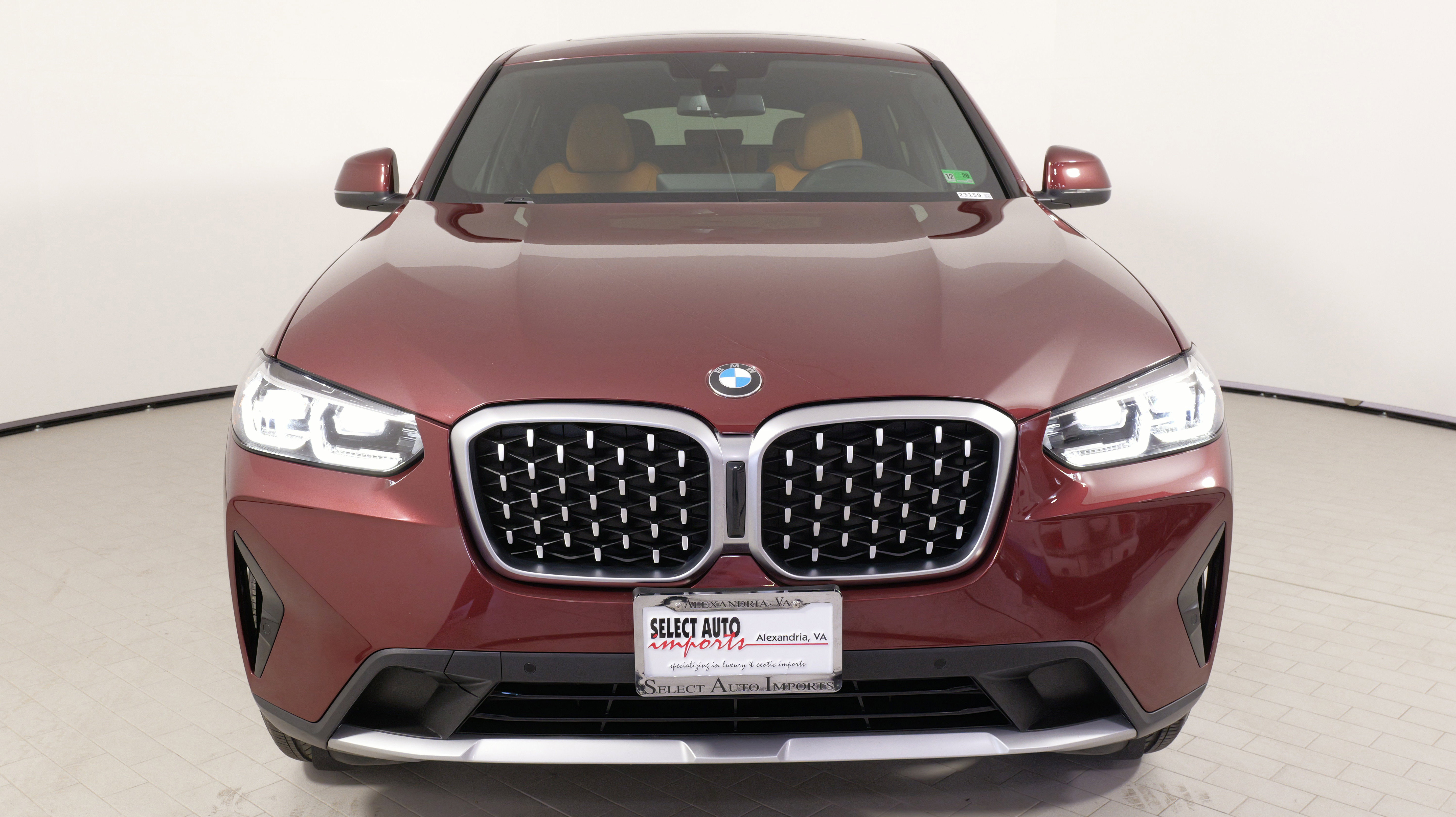 Used 2023 BMW X4 xDrive30i w/ Premium Package AWD/4WD image 5