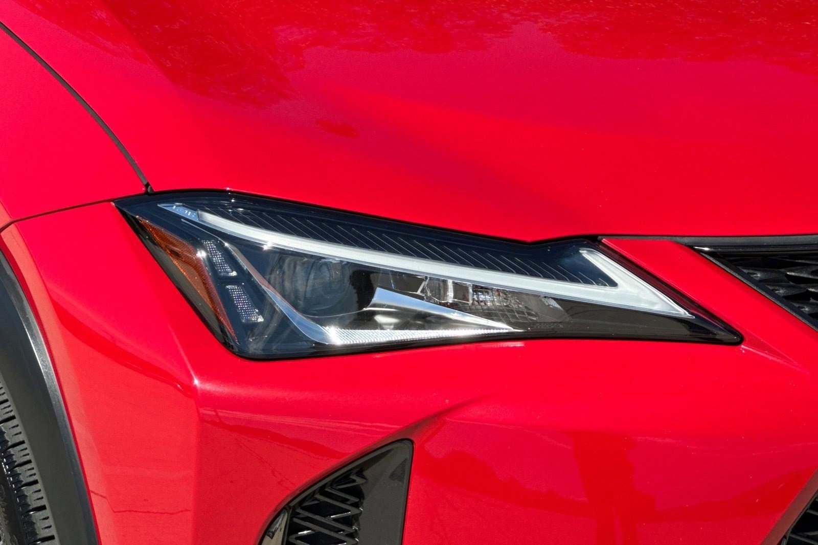 Used 2020 Lexus UX 200 F Sport w/ F Sport Premium Package image 10