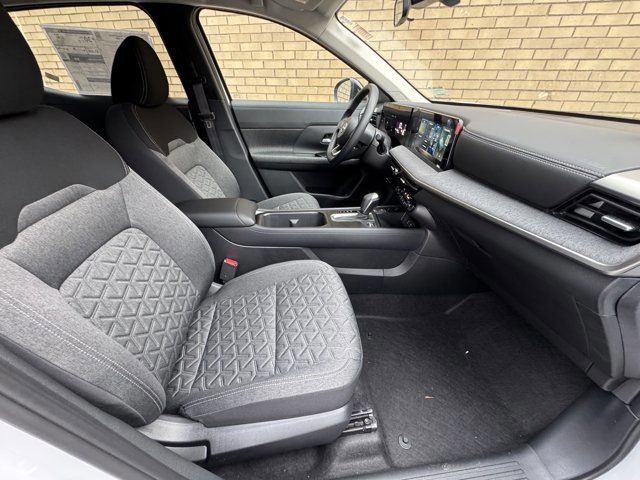 New 2026 Nissan Kicks SV w/ Cold Weather Package image 7