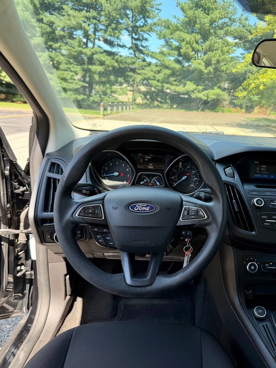 Used 2017 Ford Focus SE FWD image 18