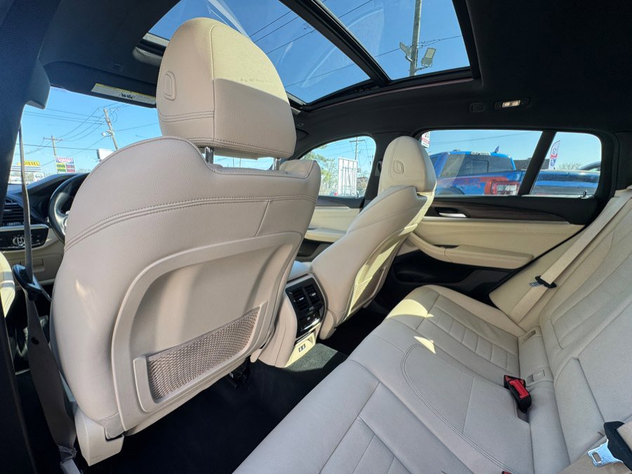 Used 2020 BMW X4 xDrive30i w/ Executive Package image 28