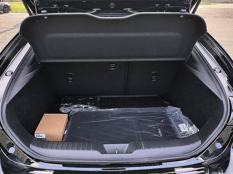 New 2026 MAZDA MAZDA3 2.5 S Hatchback w/ Premium Pkg FWD image 30
