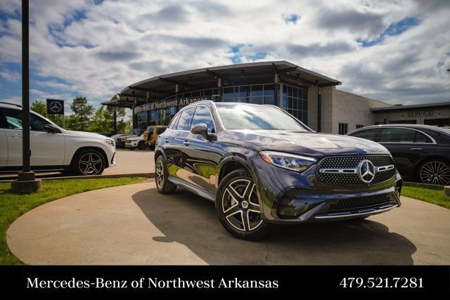 Certified 2025 Mercedes-Benz GLC 300 4MATIC image 1