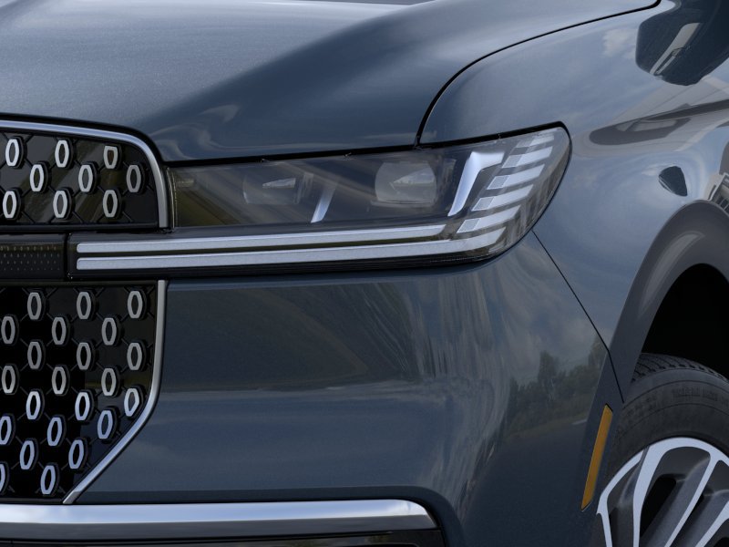 New 2026 Lincoln Navigator Reserve AWD/4WD image 18
