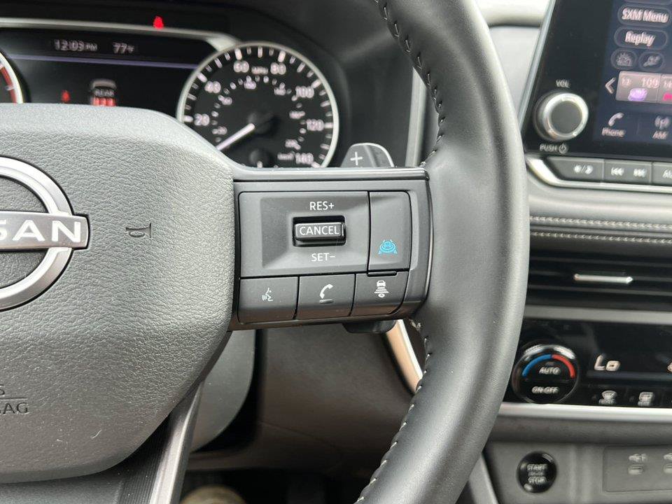 Used 2025 Nissan Rogue SV AWD/4WD image 18