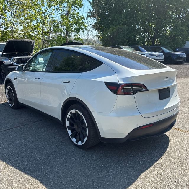 Used 2021 Tesla Model Y Long Range AWD/4WD image 5