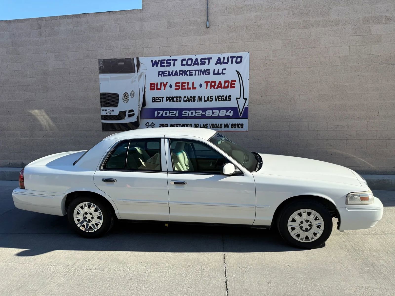Used 2007 Mercury Grand Marquis GS RWD image 3