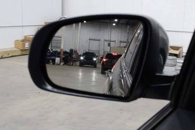 Used 2017 Jeep Cherokee Latitude w/ Comfort/Convenience Group image 39