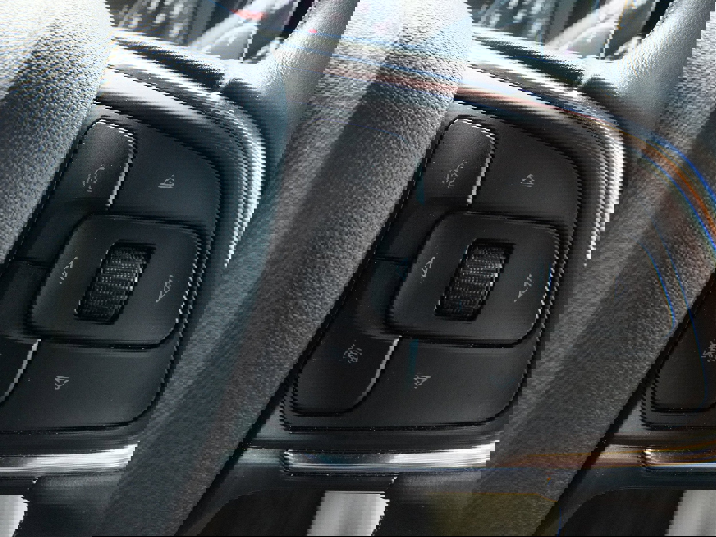 Used 2023 Buick Envision Avenir image 22