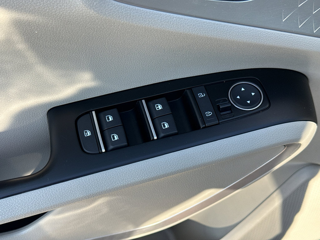 Used 2022 Kia Soul LX image 10