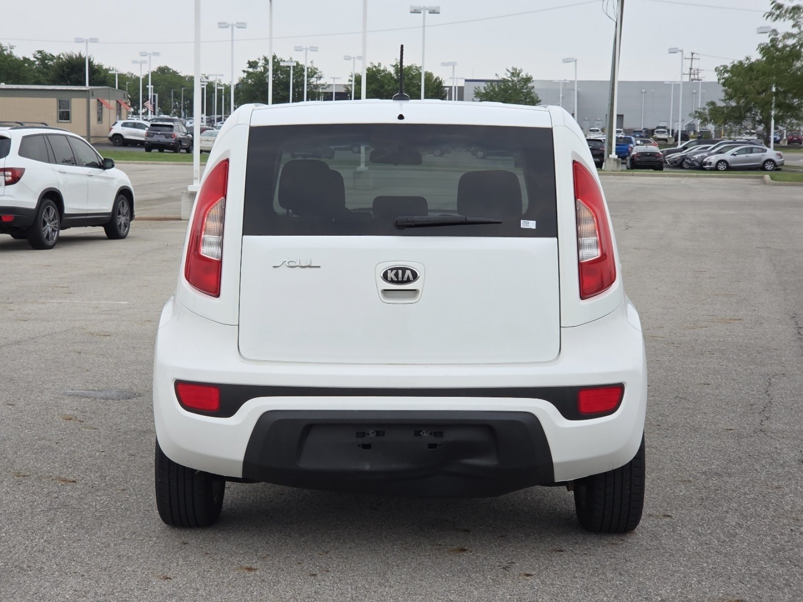 Used 2013 Kia Soul + FWD image 13