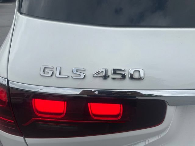Used 2024 Mercedes-Benz GLS 450 4MATIC image 12