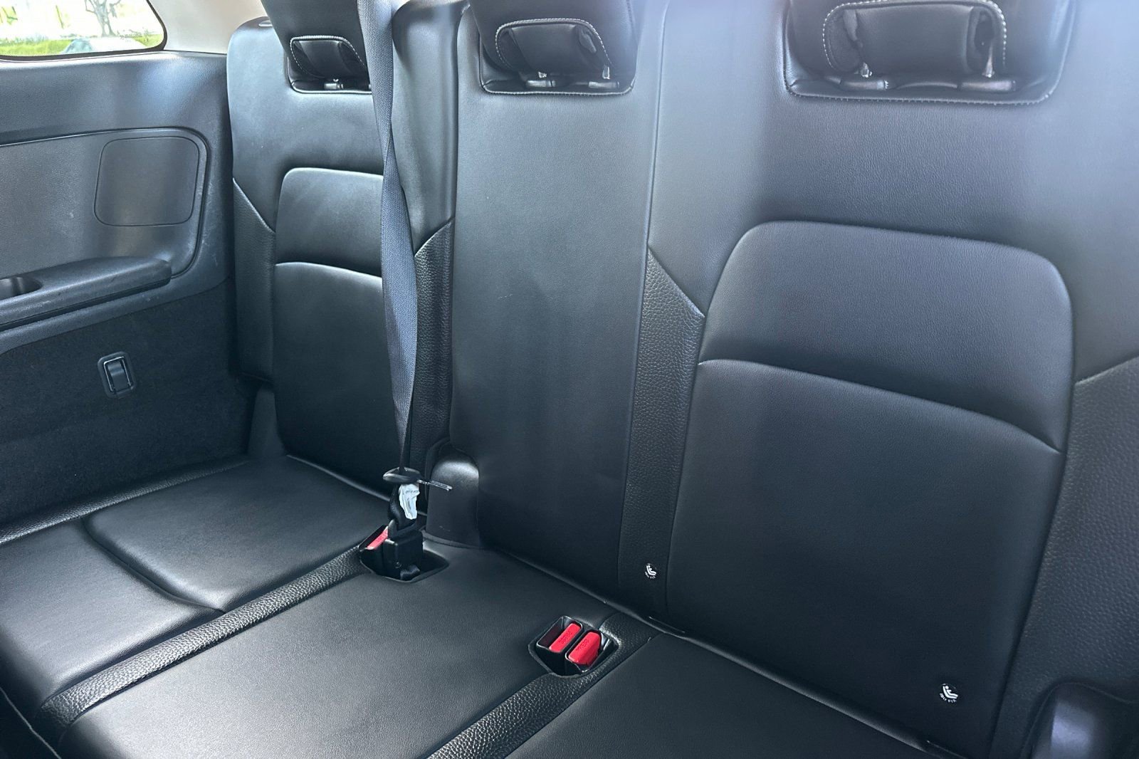 Used 2022 Nissan Pathfinder SL w/ SL Black Package image 18