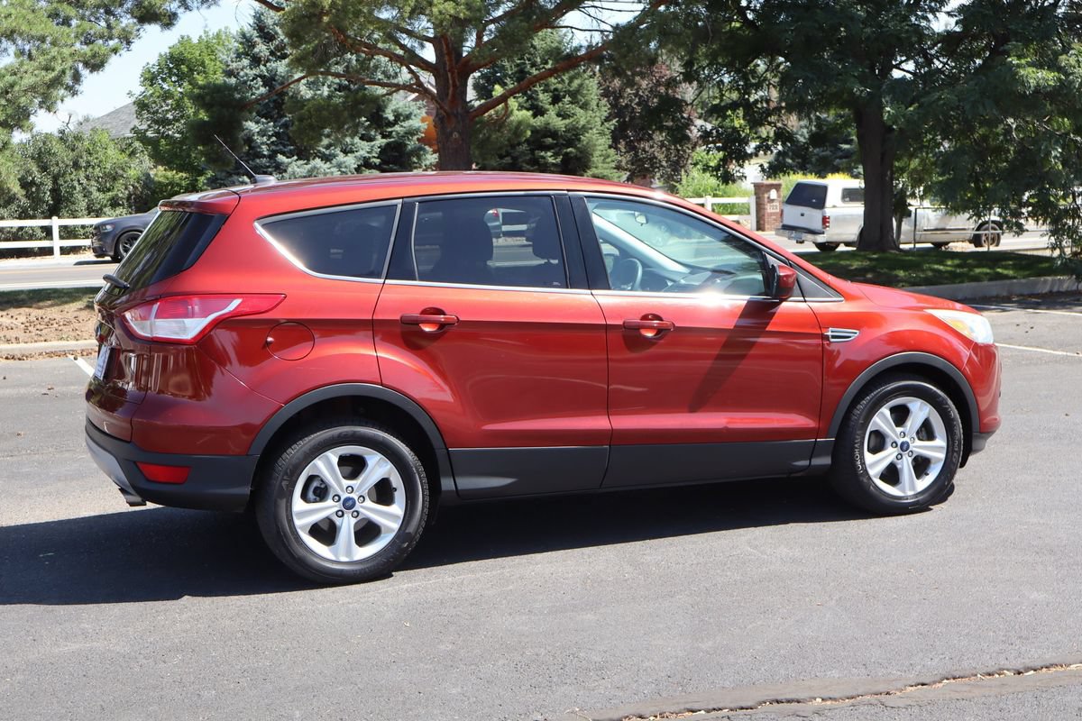 Used 2016 Ford Escape SE FWD image 4