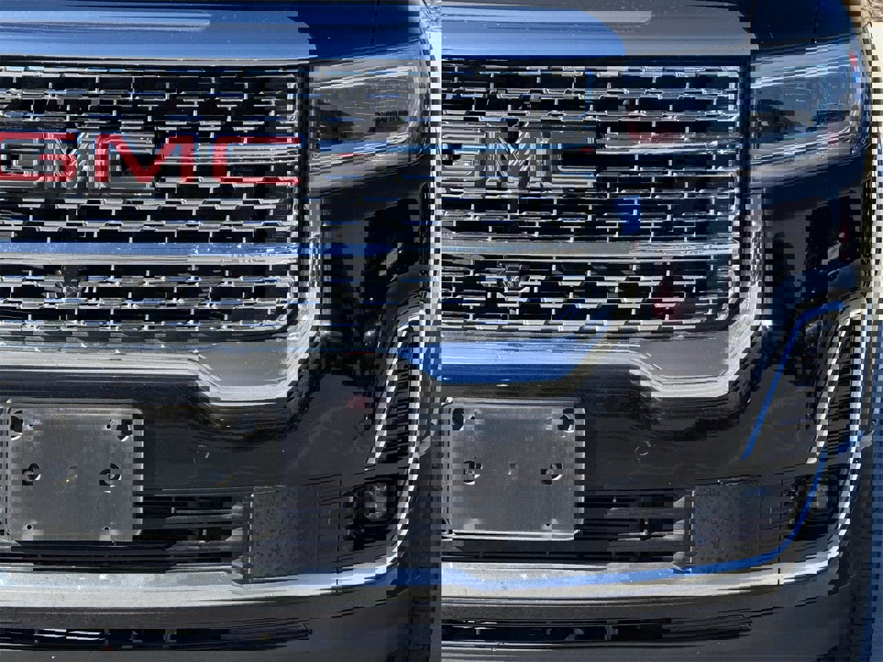 Used 2022 GMC Acadia Denali w/ Denali Technology Package image 8