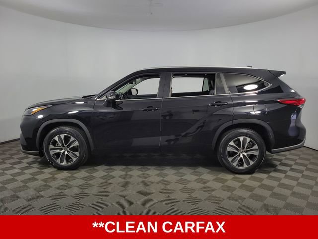Used 2023 Toyota Highlander XLE FWD image 5