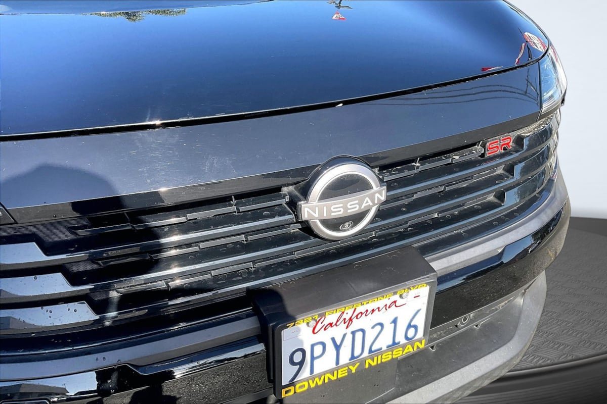Used 2025 Nissan Kicks SR FWD image 28