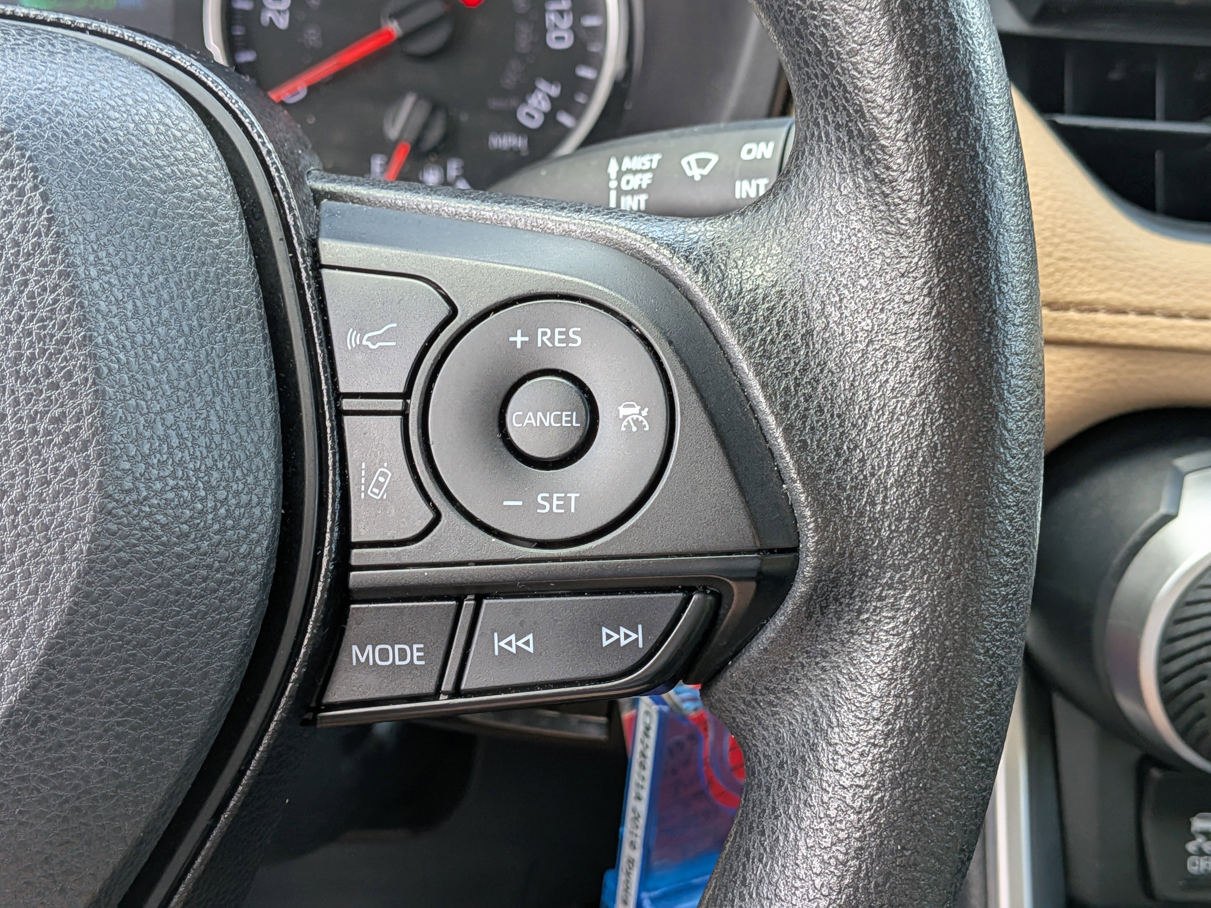 Used 2019 Toyota RAV4 LE image 24