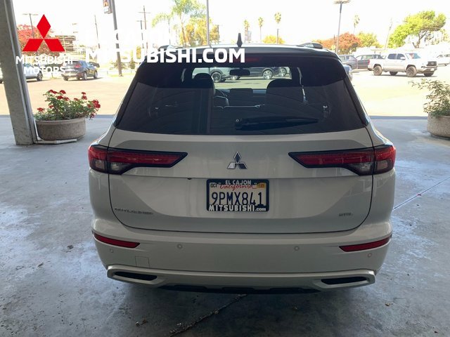Used 2024 Mitsubishi Outlander SEL image 4