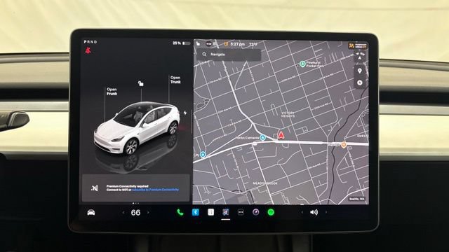 Used 2023 Tesla Model Y Long Range AWD/4WD image 33