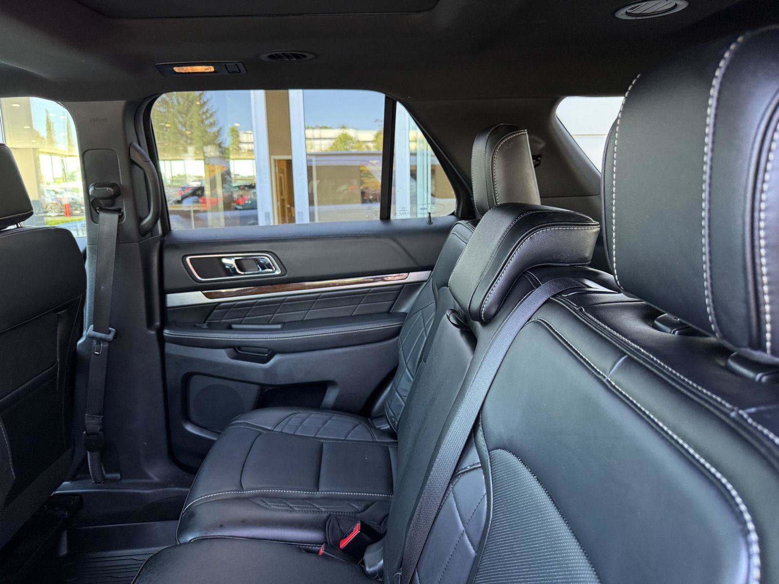 Used 2017 Ford Explorer Platinum AWD/4WD image 16