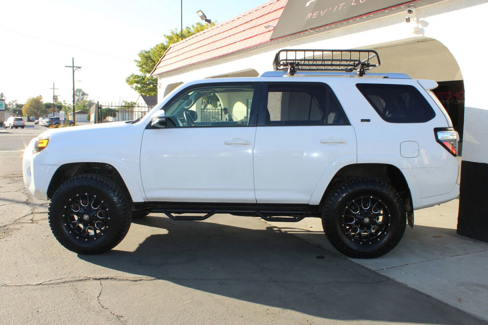 Used 2016 Toyota 4Runner SR5 Premium image 9