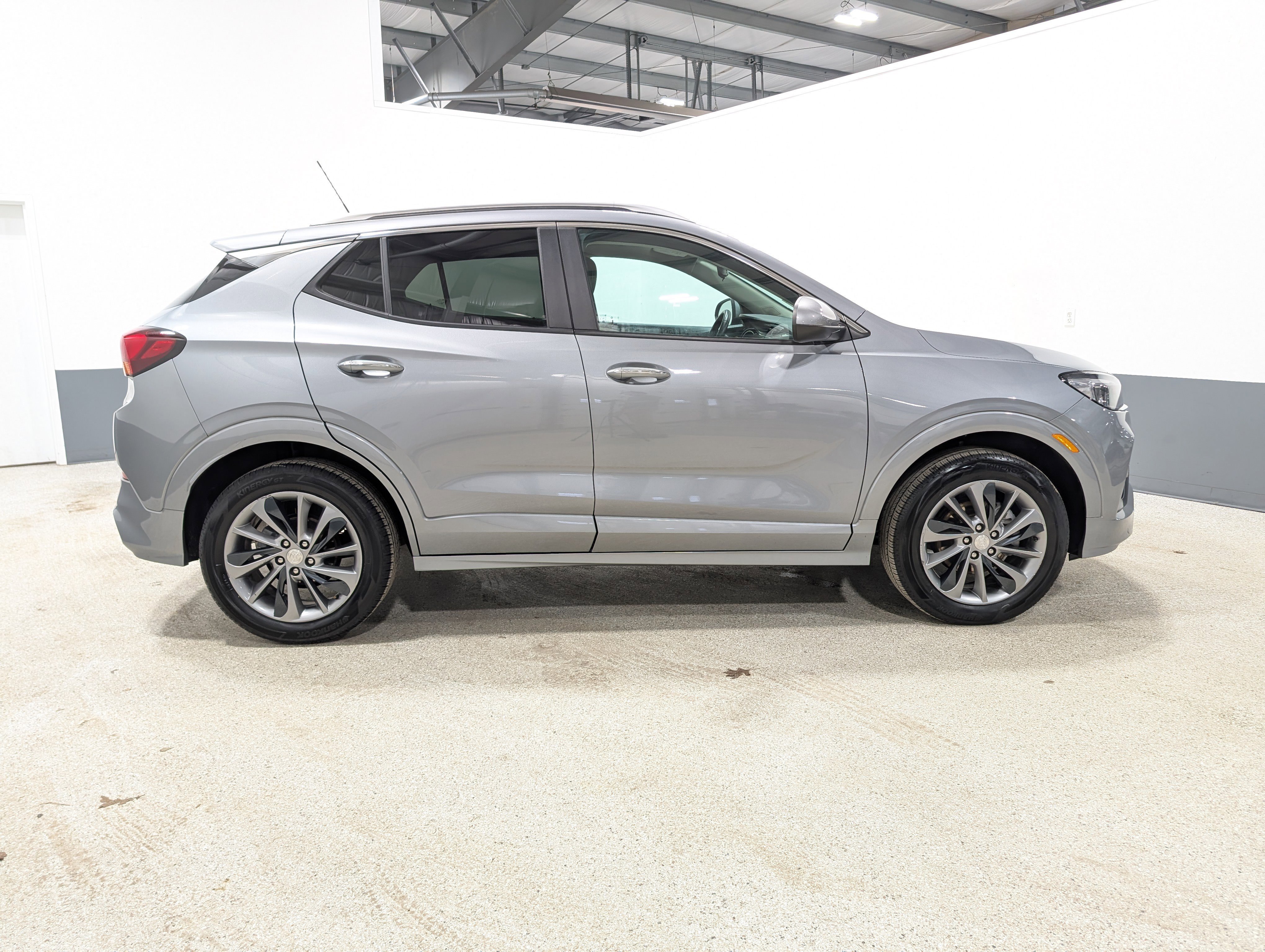 Used 2023 Buick Encore GX Select w/ Sport Touring Package AWD/4WD image 2