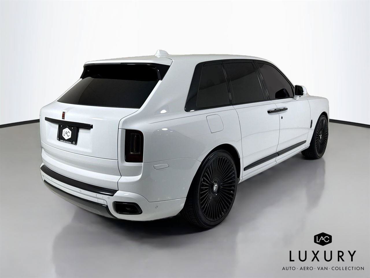 Used 2021 Rolls-Royce Cullinan AWD/4WD image 6
