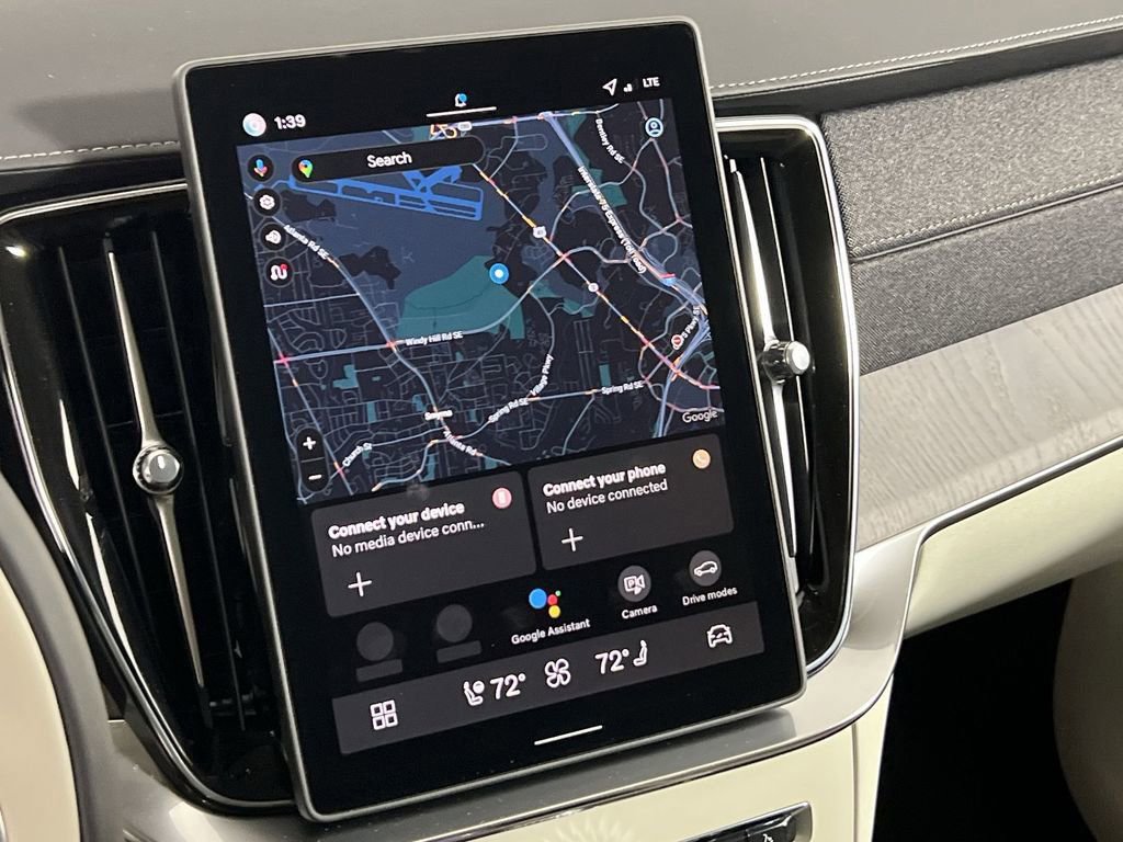 New 2026 Volvo XC90 B5 Ultra w/ Protection Package image 17