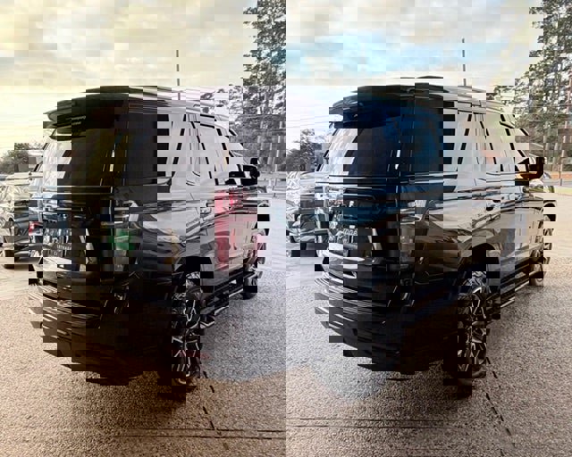 Certified 2023 Chevrolet Tahoe Z71 w/ Luxury Package image 8