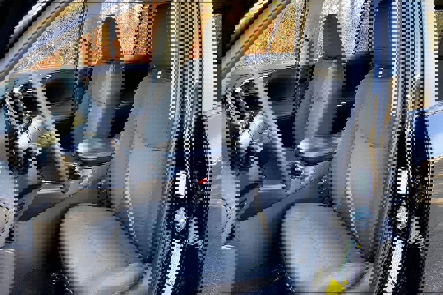 Used 2023 Toyota RAV4 XLE image 7