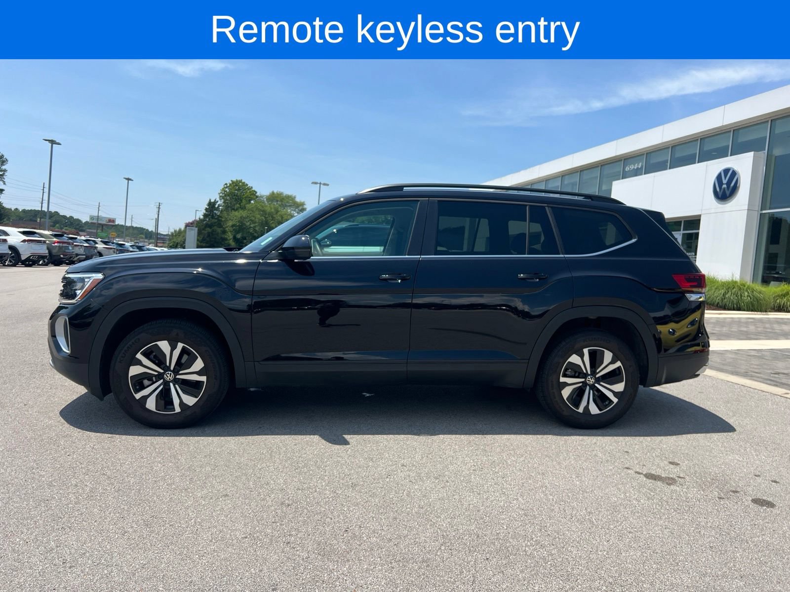 Certified 2026 Volkswagen Atlas SE FWD image 6