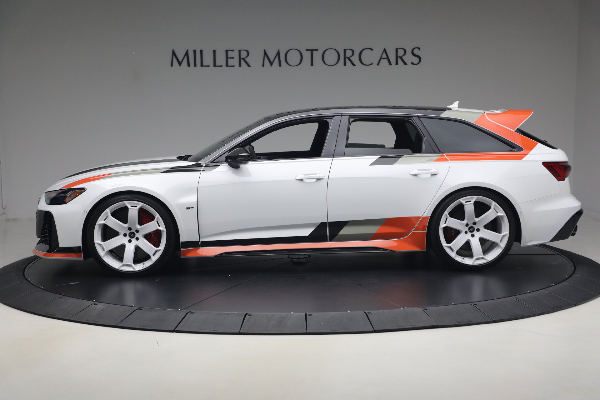 Used 2025 Audi RS 6 performance AWD/4WD image 3