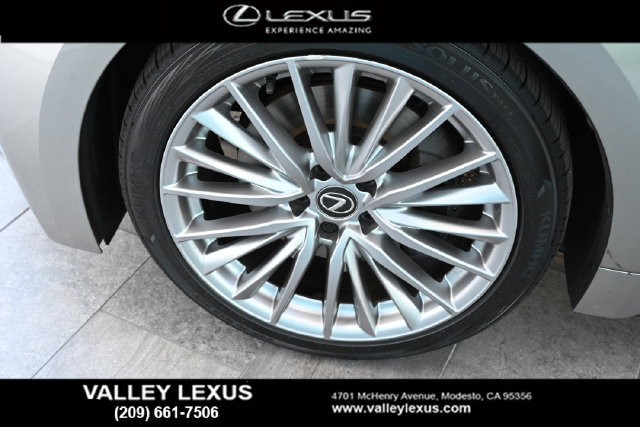 Certified 2022 Lexus IS 300 w/ Premium Package RWD image 22