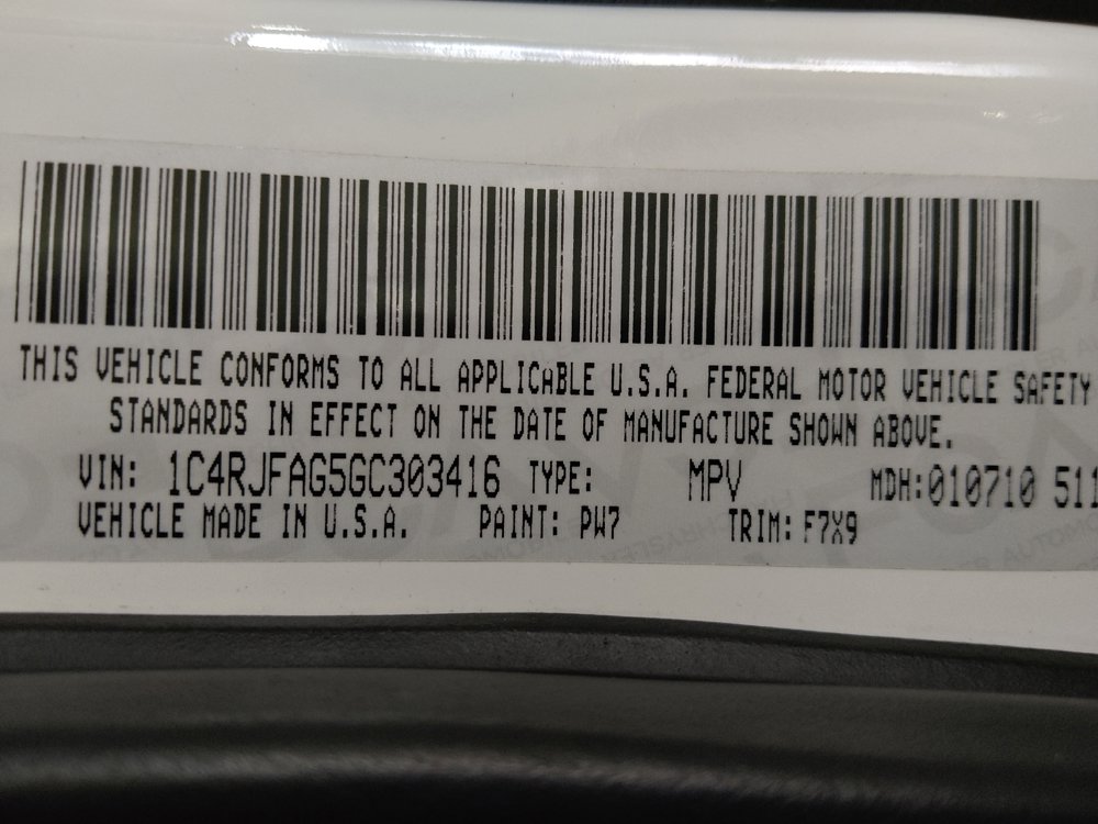 Used 2016 Jeep Grand Cherokee Laredo w/ Quick Order Package 23E image 33