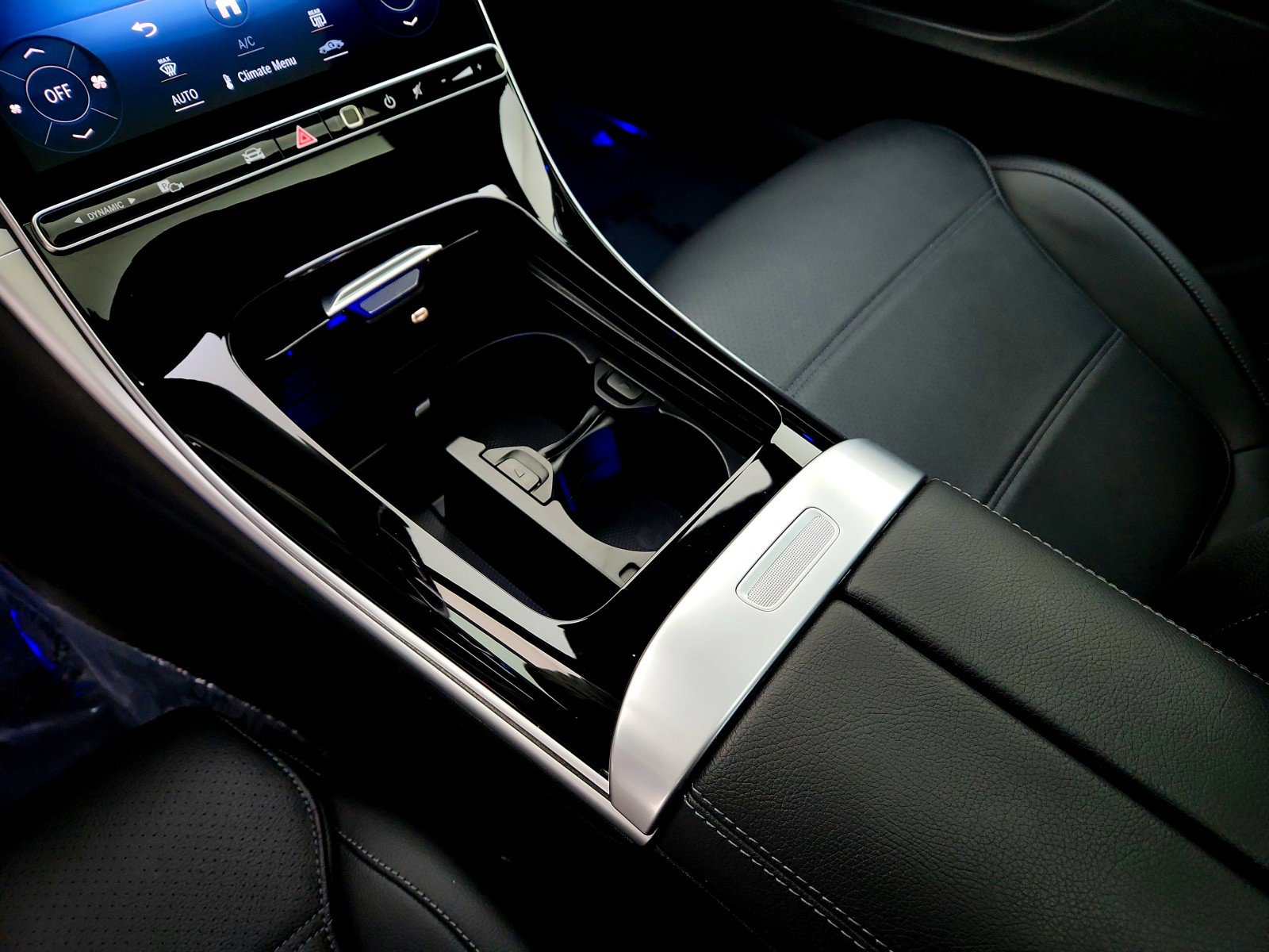 Certified 2024 Mercedes-Benz C 300 Sedan image 17