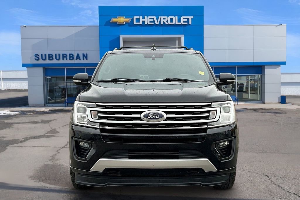 Used 2020 Ford Expedition XLT w/ Equipment Group 202A AWD/4WD image 3