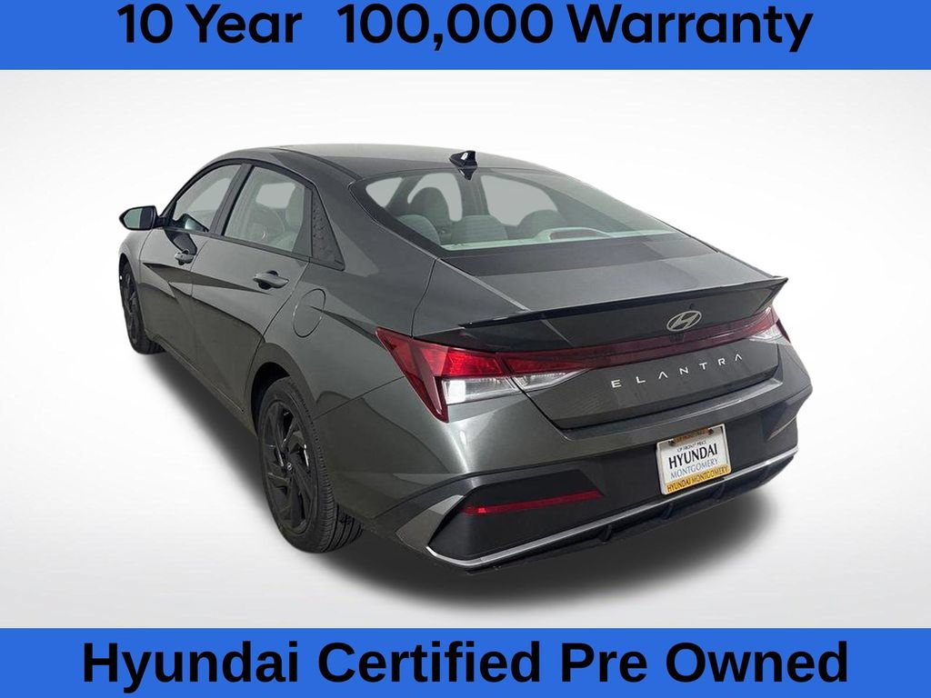 Used 2026 Hyundai Elantra Sport FWD image 12