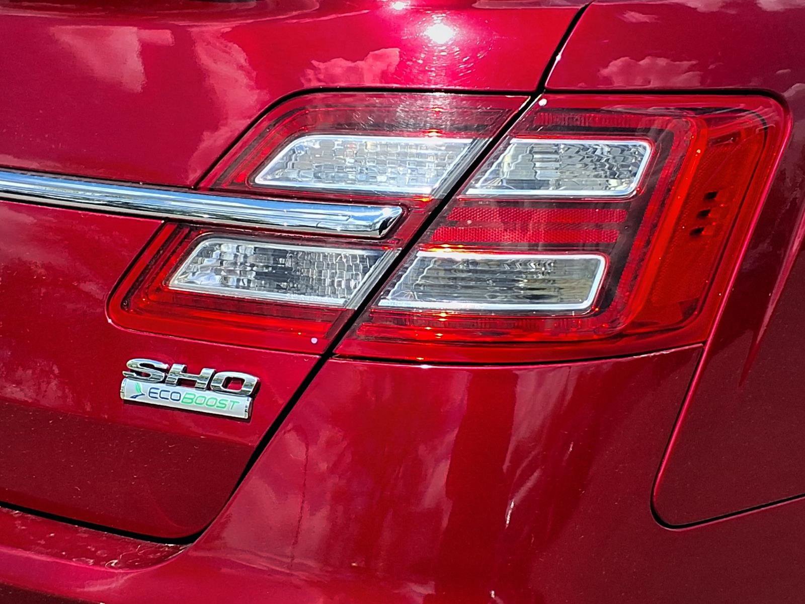 Used 2017 Ford Taurus SHO AWD/4WD image 26
