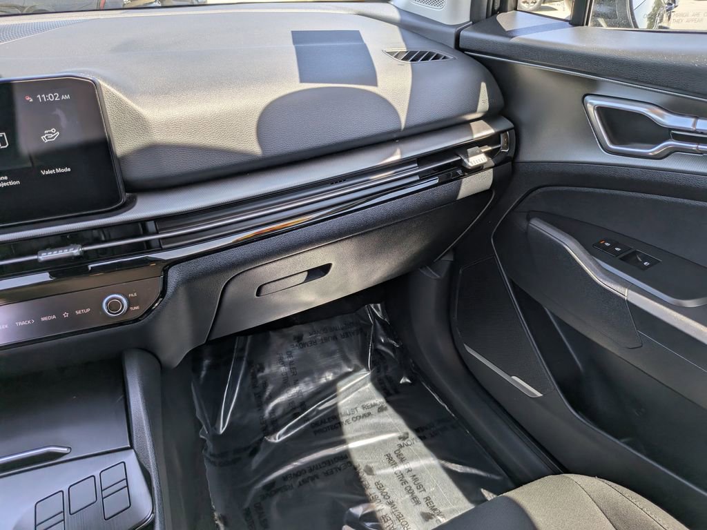 Certified 2026 Kia Sportage LX FWD image 18