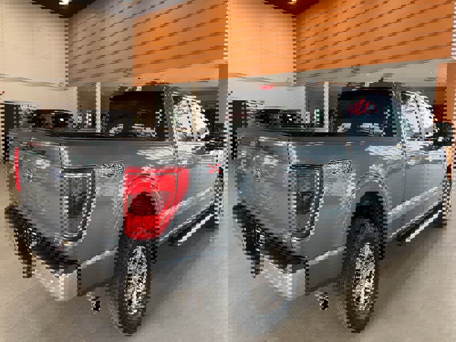 Used 2022 Ford F150 XLT w/ XTR Package AWD/4WD image 5