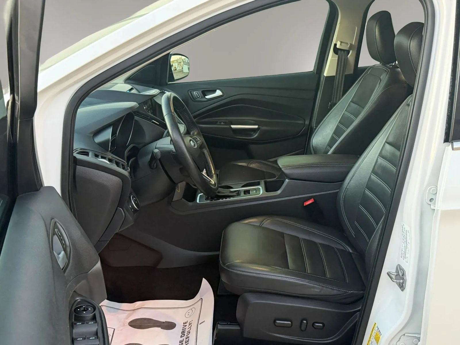 Used 2018 Ford Escape SEL AWD/4WD image 14
