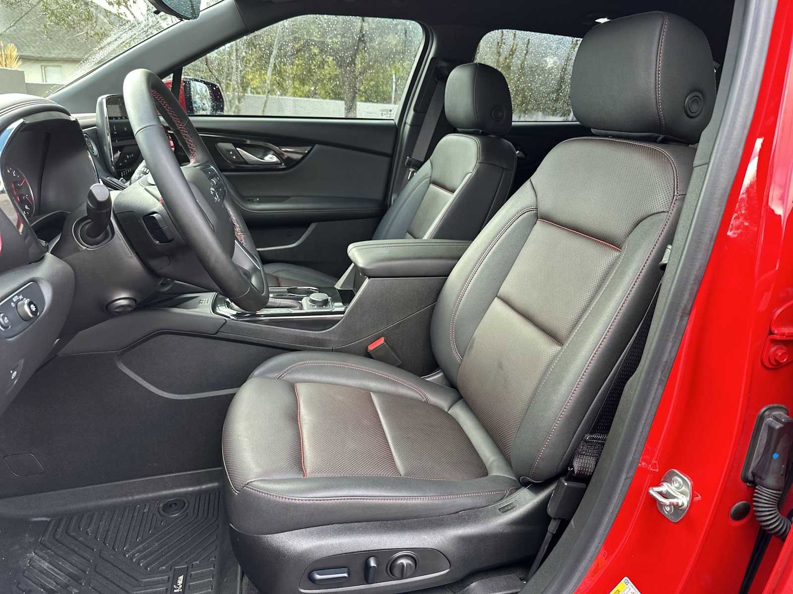 Certified 2024 Chevrolet Blazer RS w/ Driver Confidence II Package image 2