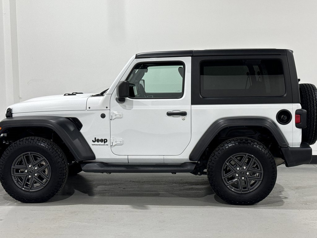 Used 2024 Jeep Wrangler Sport S image 14
