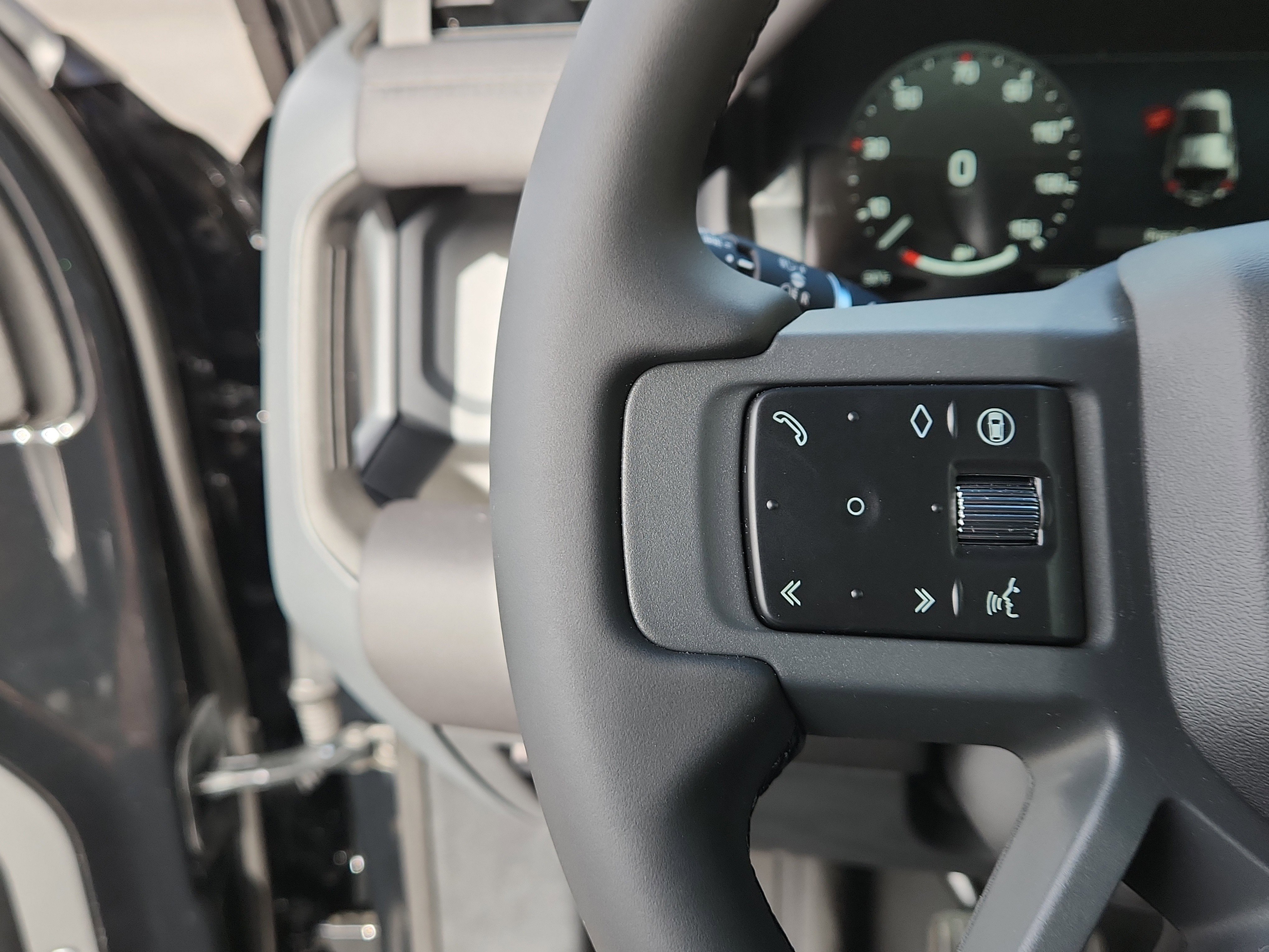 New 2026 Land Rover Defender 110 S image 25