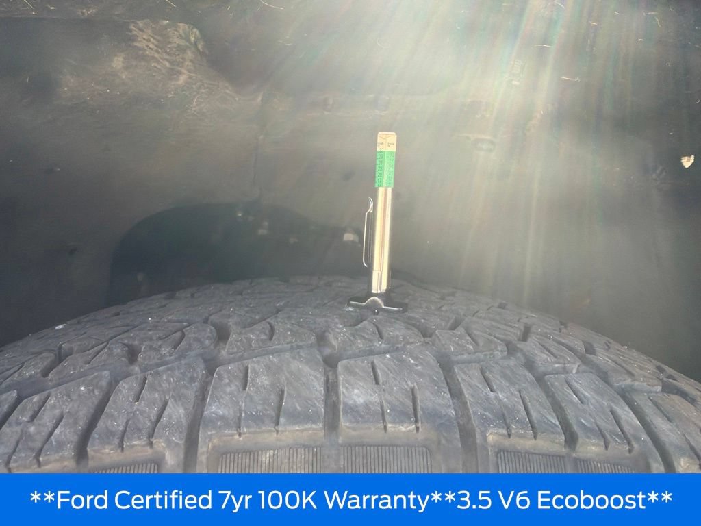 Used 2025 Ford Expedition Active AWD/4WD image 47