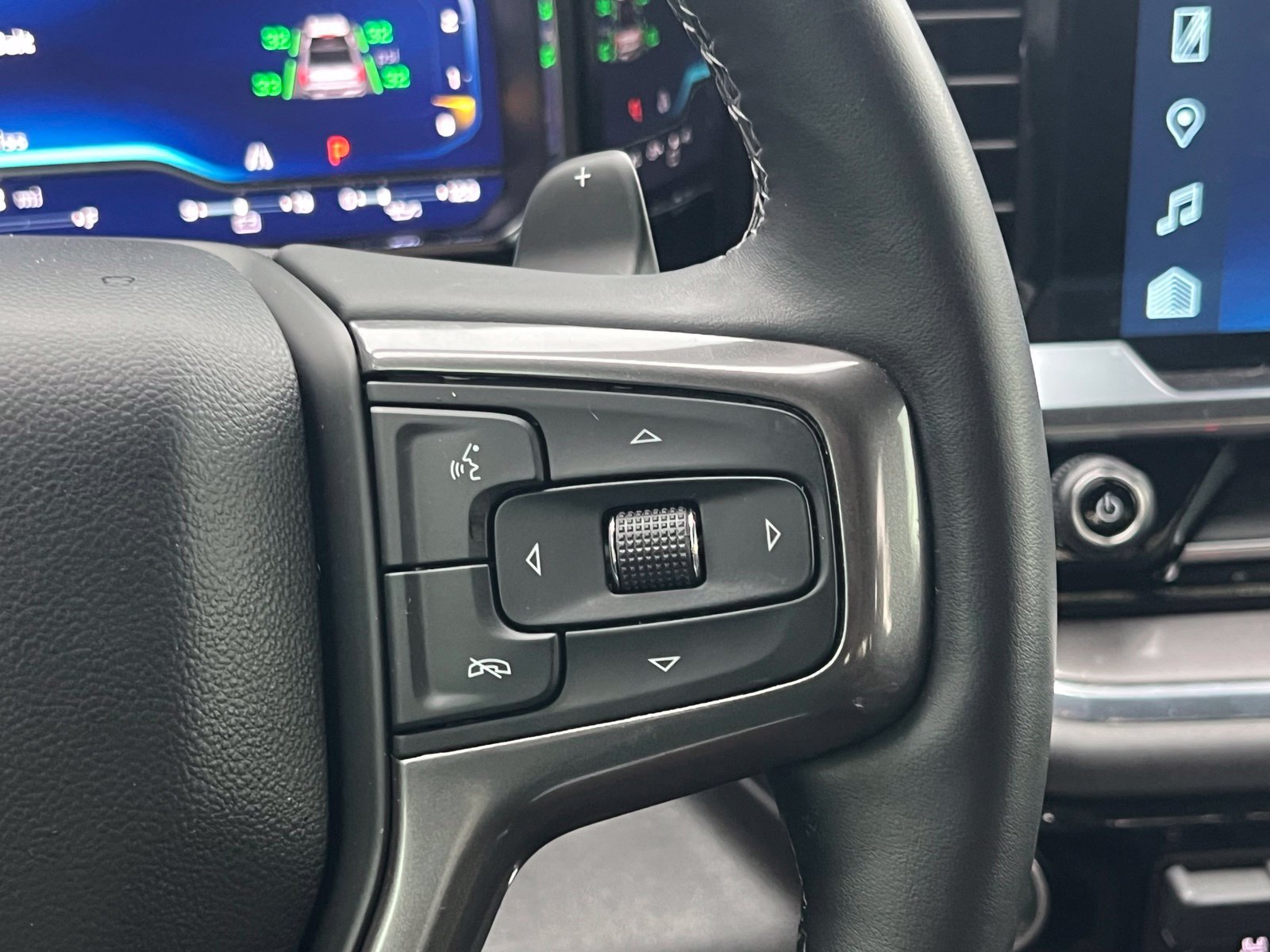 Used 2024 Chevrolet Silverado 1500 High Country w/ Technology Package RWD image 29
