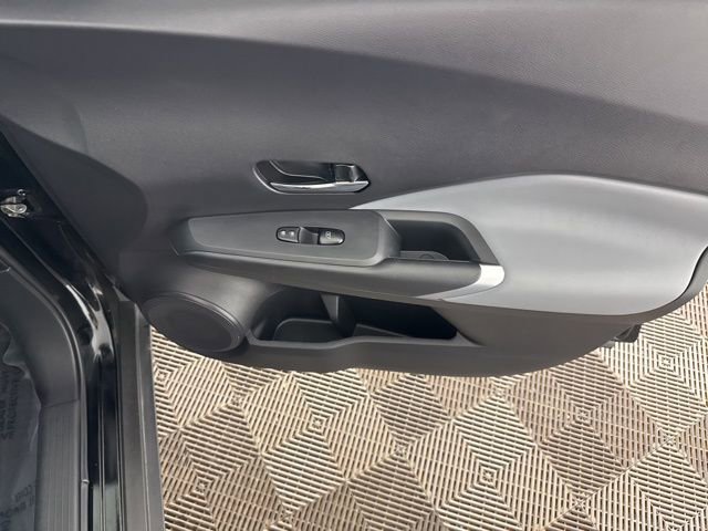 Used 2024 Nissan Kicks SR w/ SR Premium Package image 24