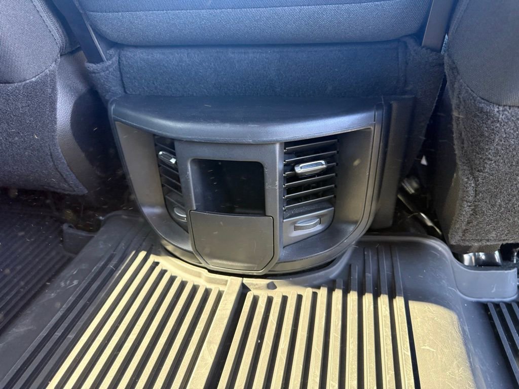 Used 2024 RAM 3500 Tradesman w/ Chrome Appearance Group image 17