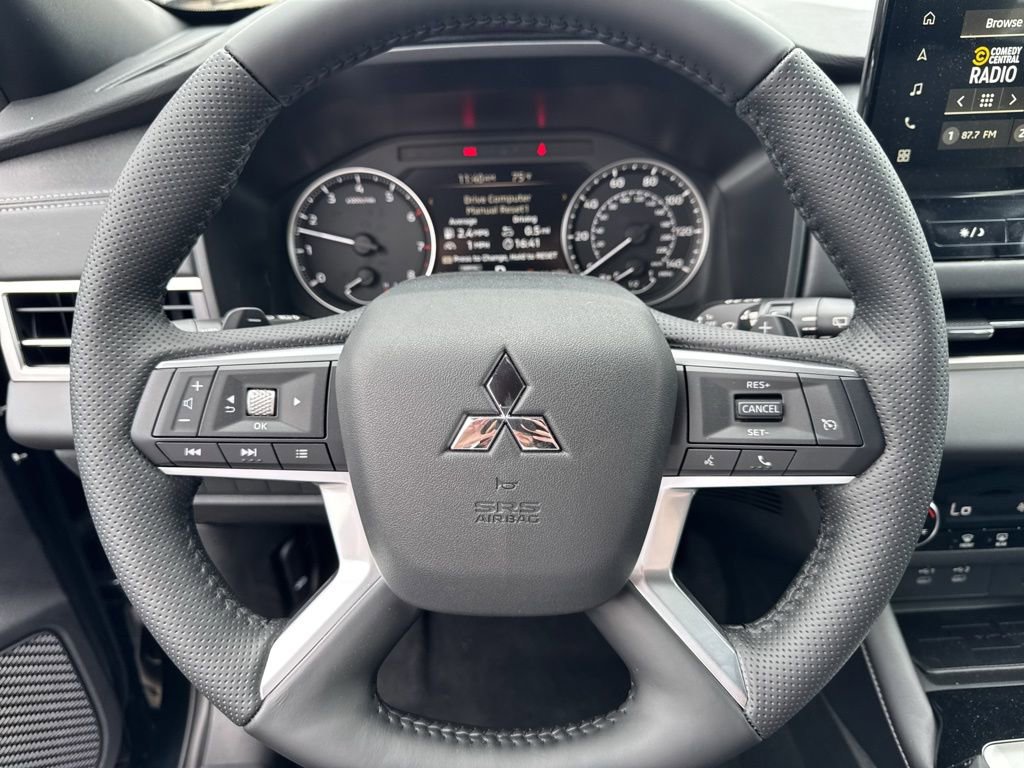 New 2026 Mitsubishi Outlander LE FWD image 8